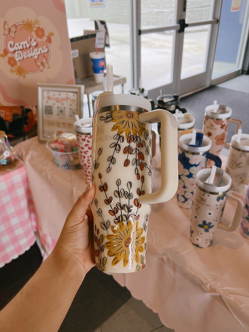 Flower  40 oz Tumbler HKT19